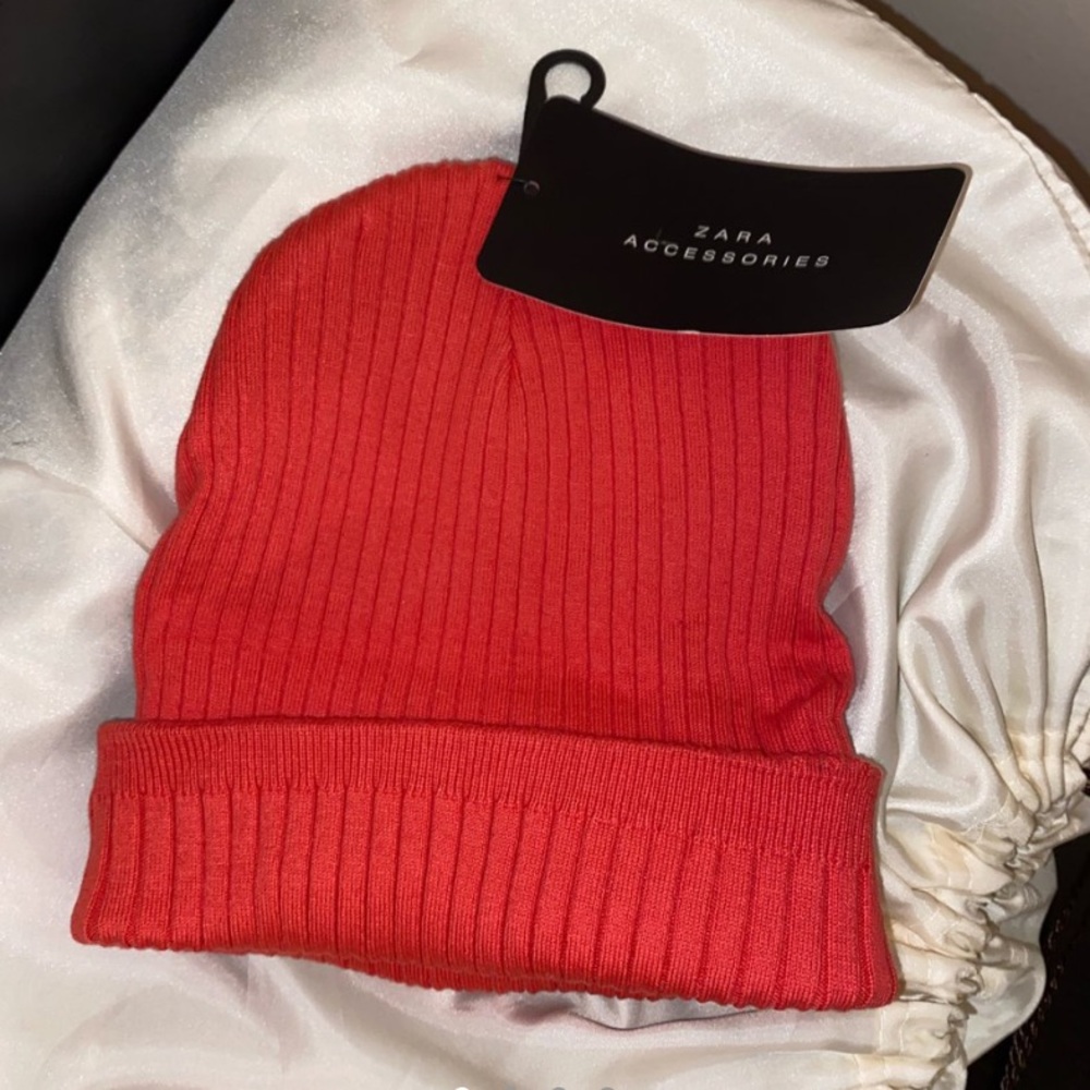 Zara Beanie